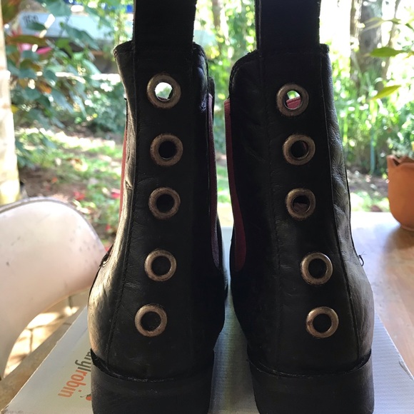 FP & Faryl Robyn Collaboration Janice Chelsea Boot - Picture 7 of 10